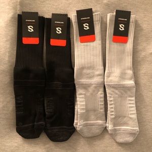 Strideline crew socks size M/L black and gray